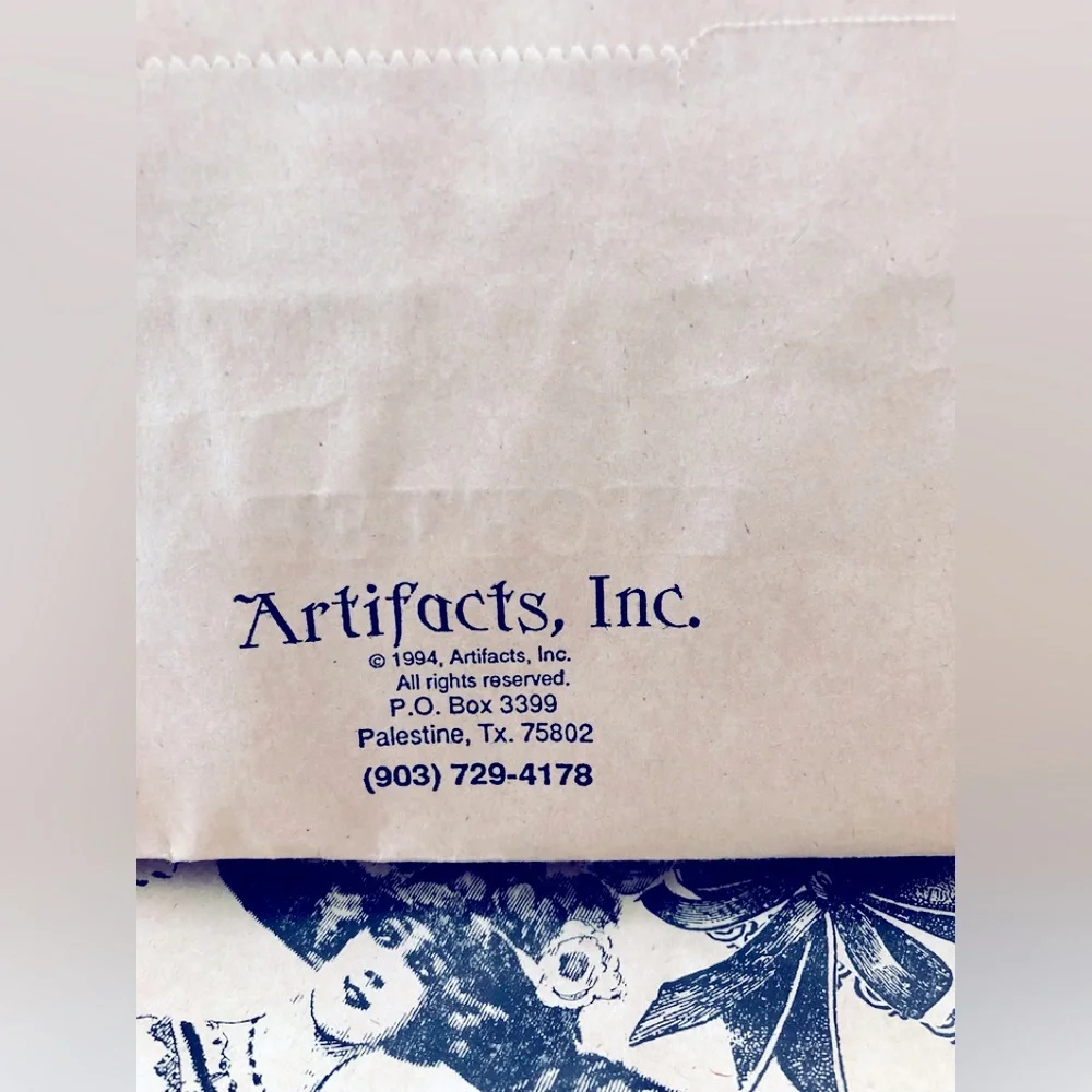 Victorian fashion lithograph Paper gift bags stiff handles Natural Black 16x13x6